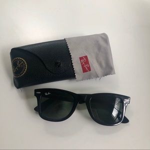Ray-Ban Original Wayfarer Classic Sunglasses
